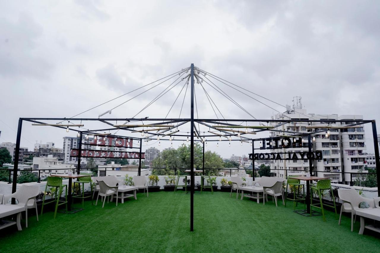 Hotel Royal Accord Surat Dış mekan fotoğraf
